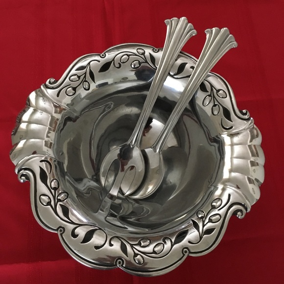 Lenox Other - EN PROVENANCE SALAD BOWL.